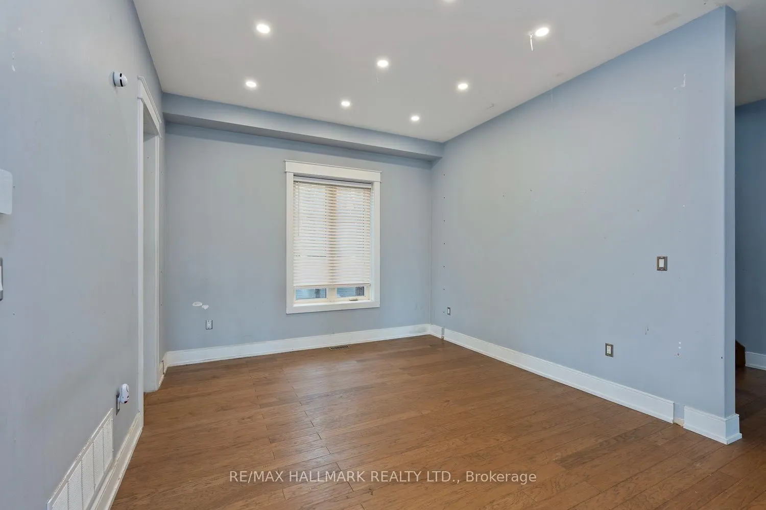 10 Sunray Crescent