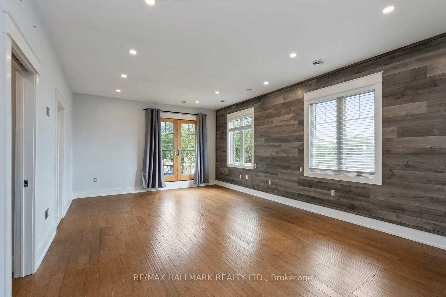 10 Sunray Crescent