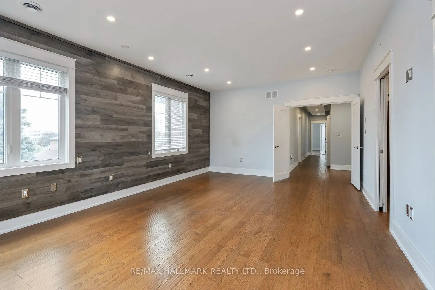 10 Sunray Crescent