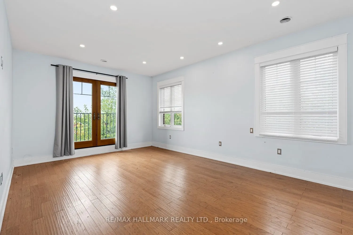 10 Sunray Crescent