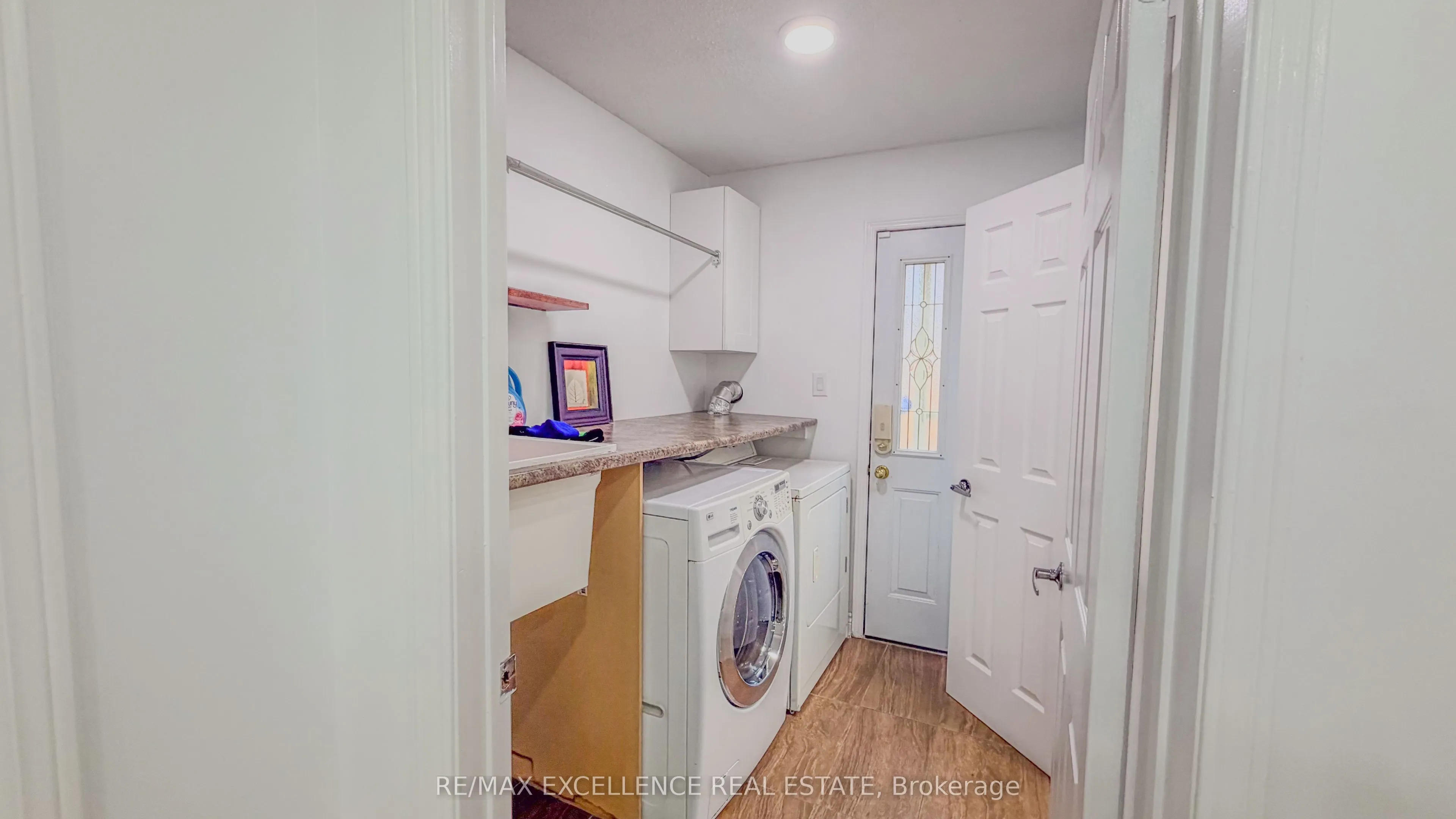 303 Hickory Circle