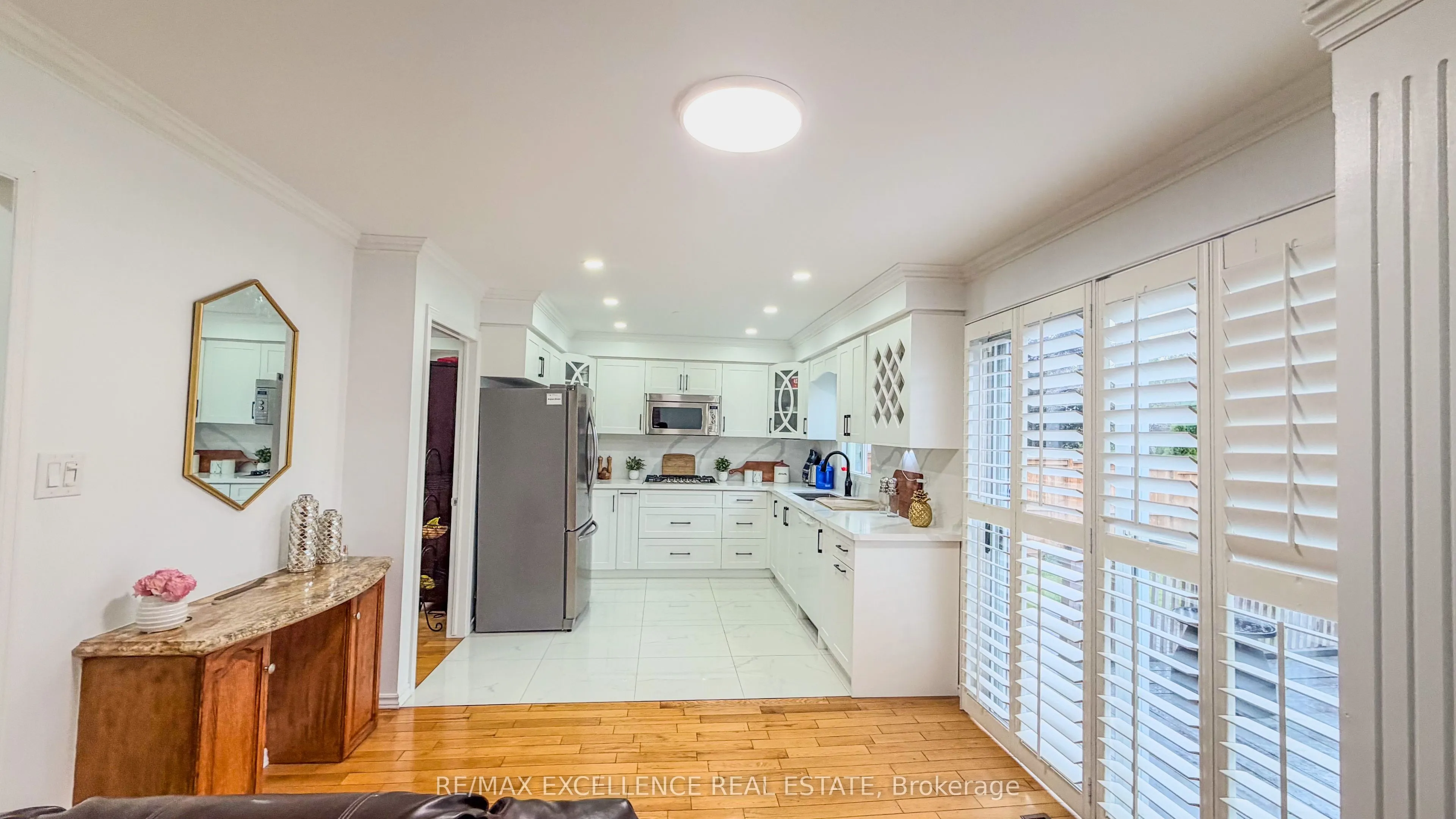 303 Hickory Circle