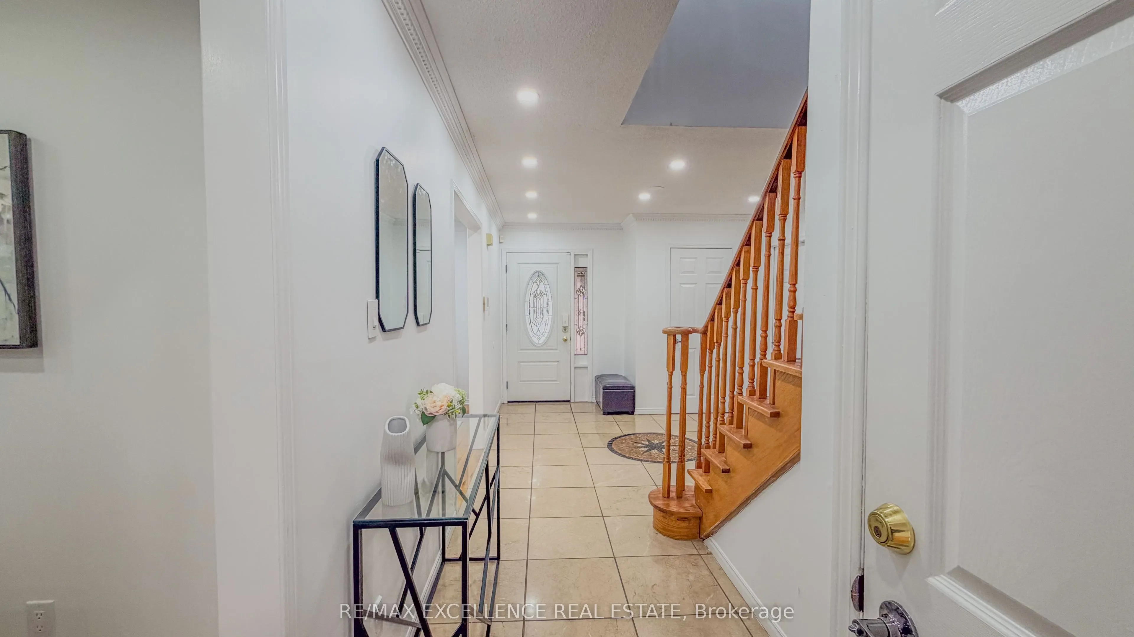 303 Hickory Circle