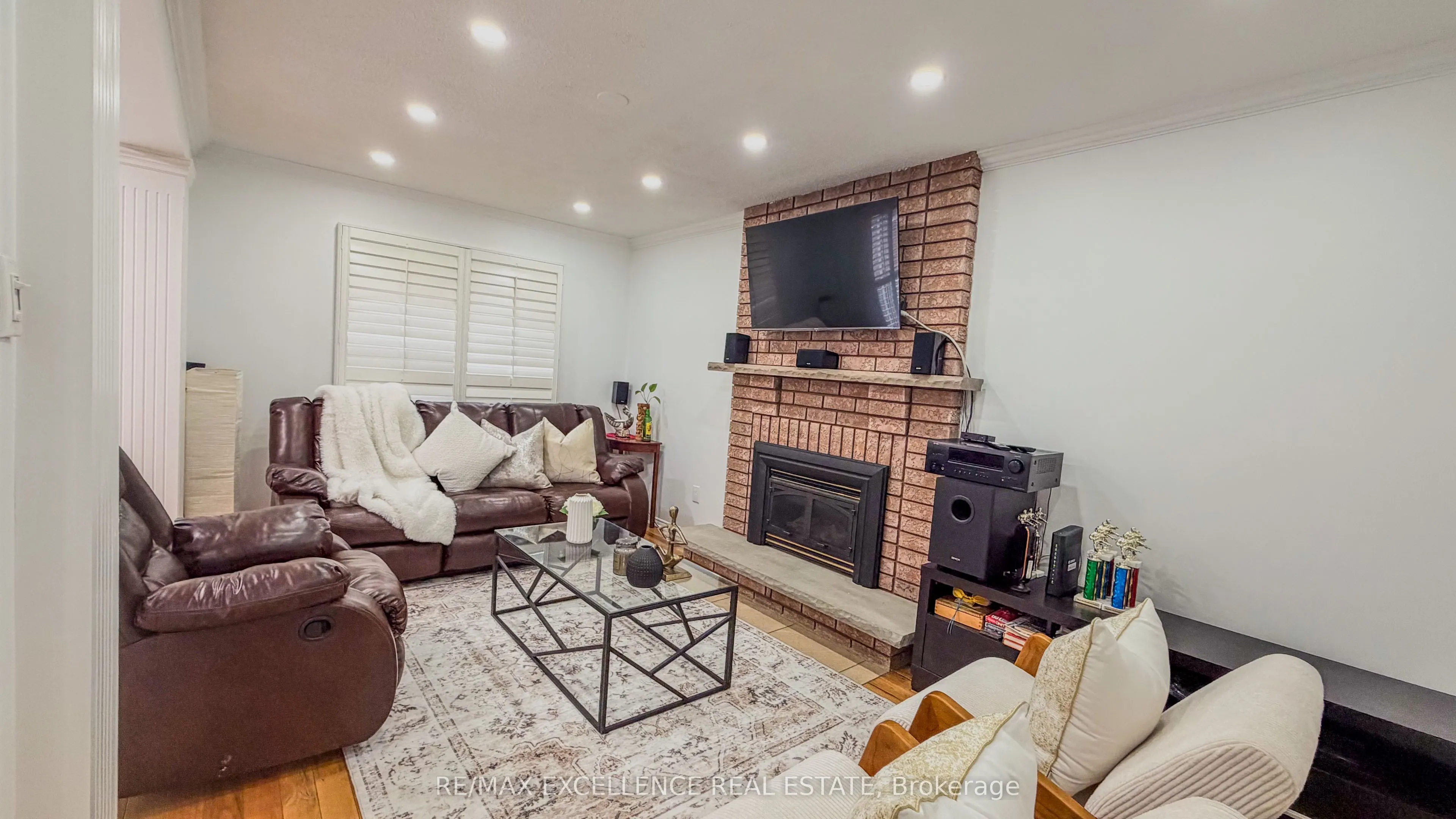 303 Hickory Circle