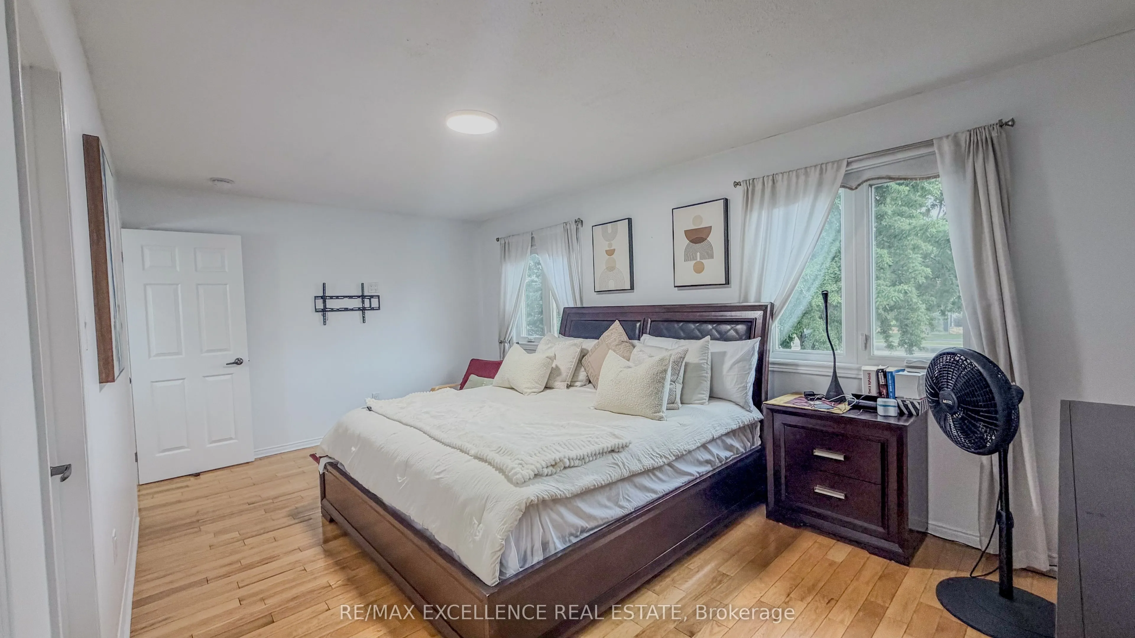 303 Hickory Circle