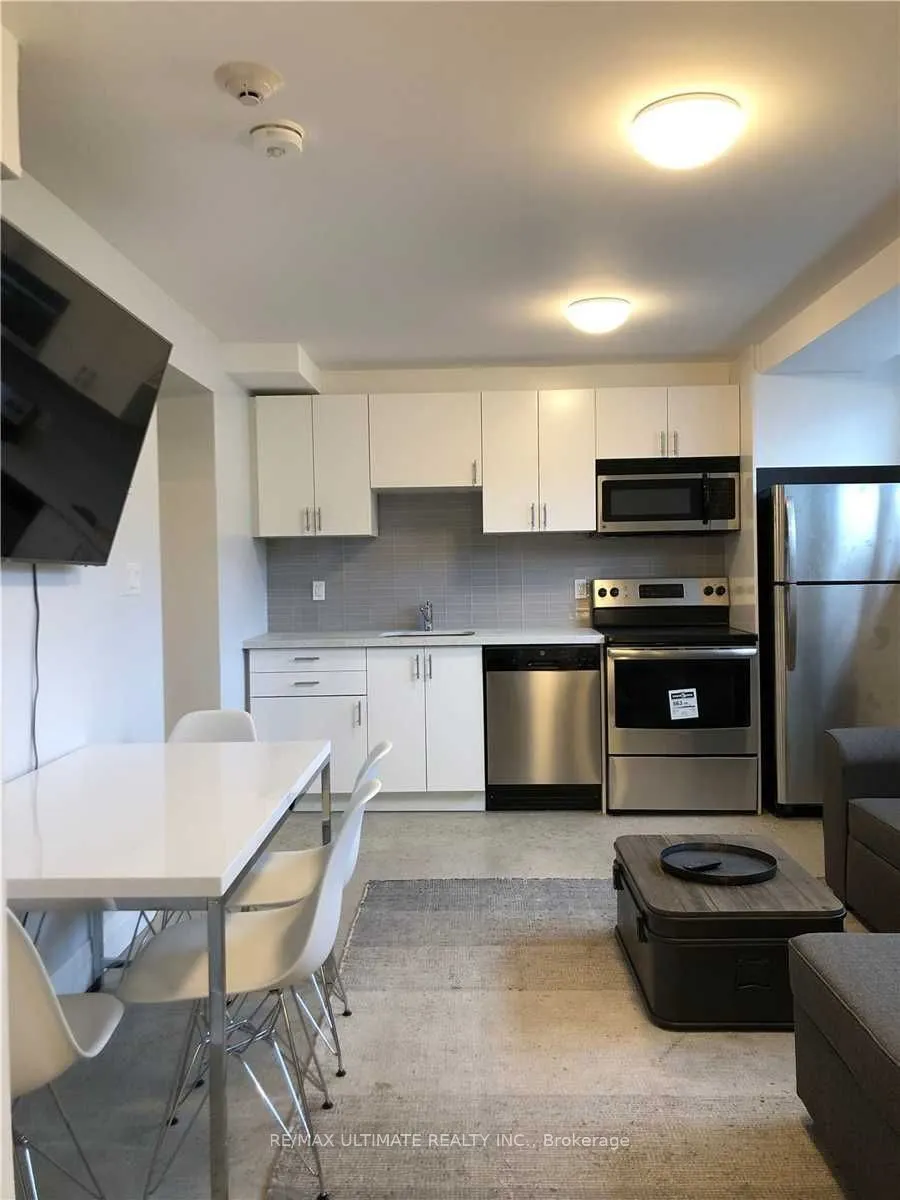 230 South Kingsway #9