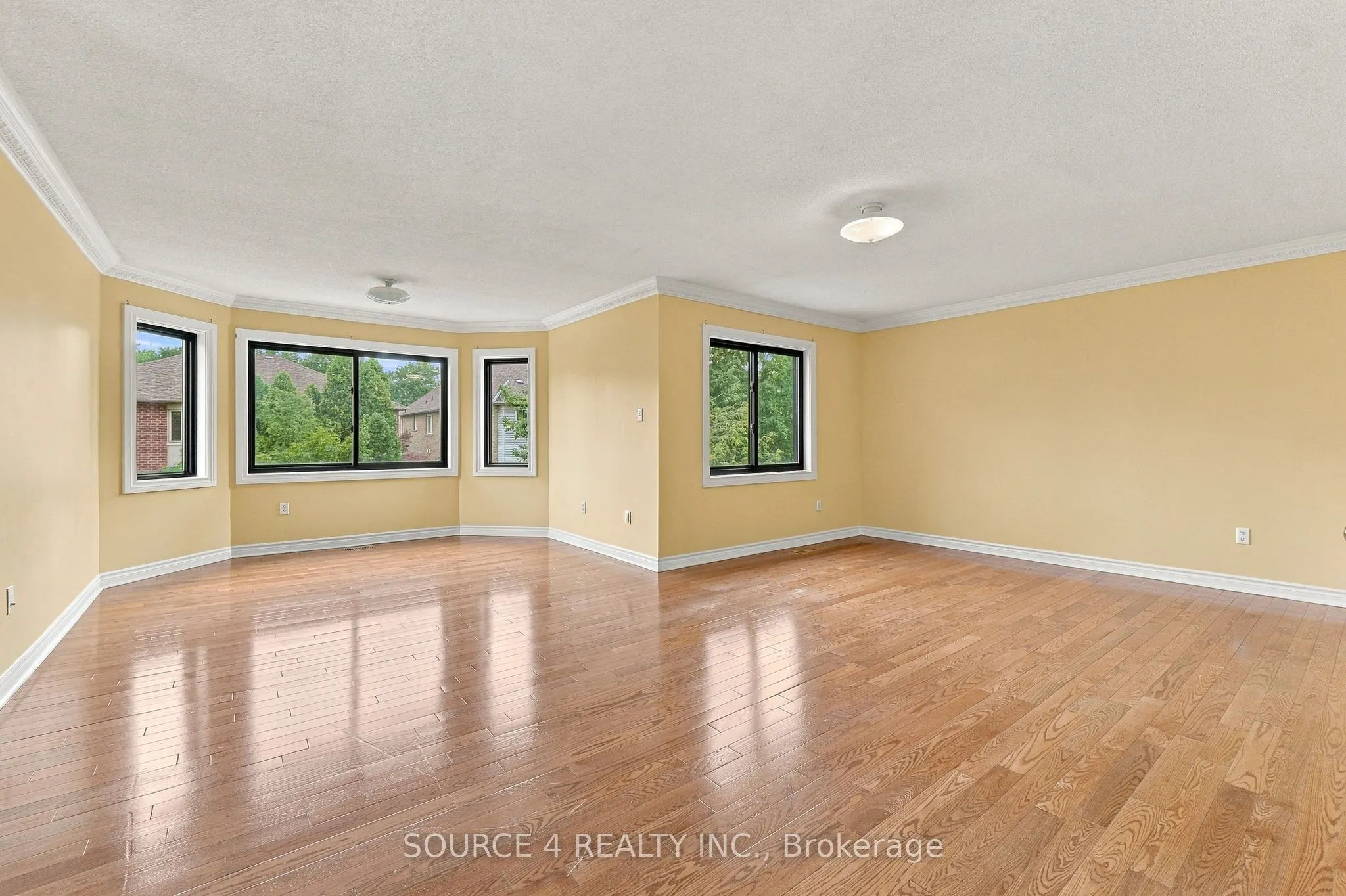 1805 Glenvista Drive