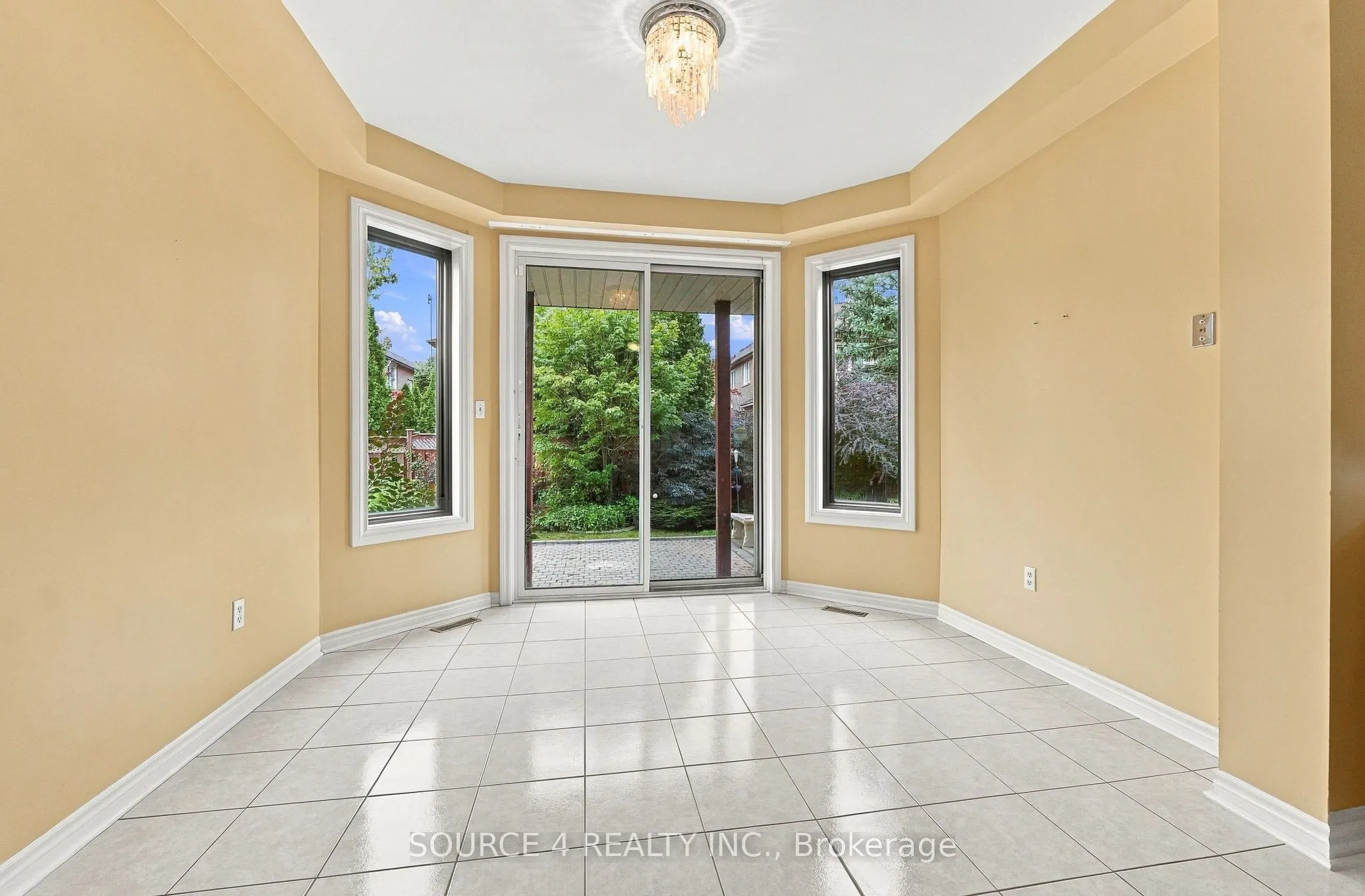 1805 Glenvista Drive