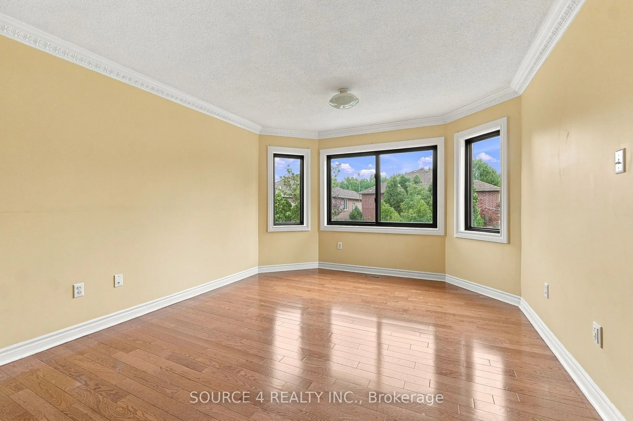 1805 Glenvista Drive