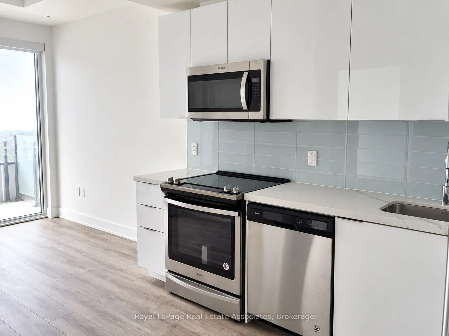 20 Shore Breeze Drive #403