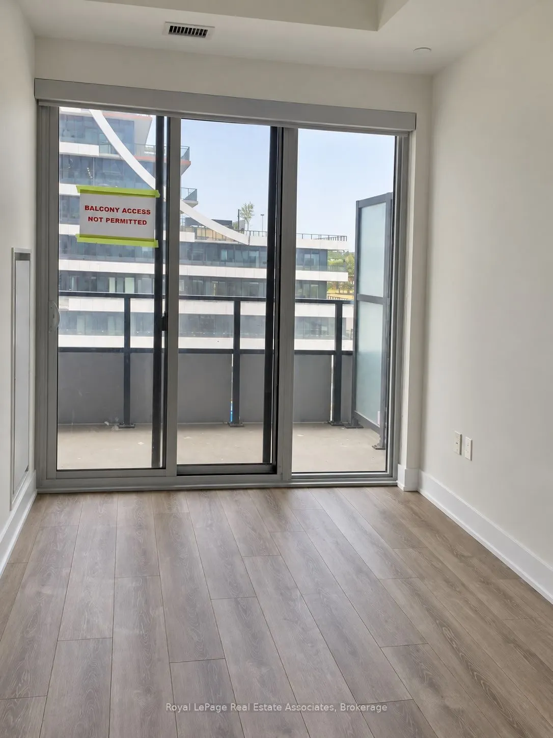 20 Shore Breeze Drive #403