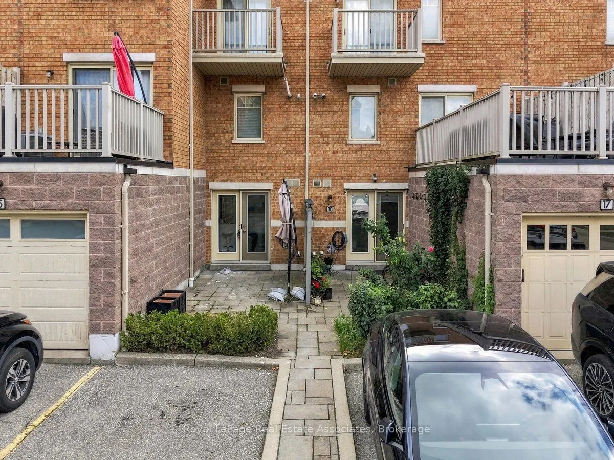 3975 Eglinton Avenue W #16