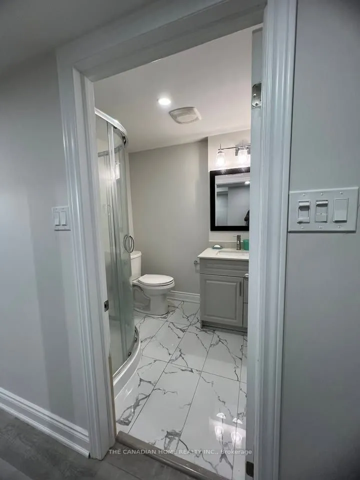 50 Monaco Court W