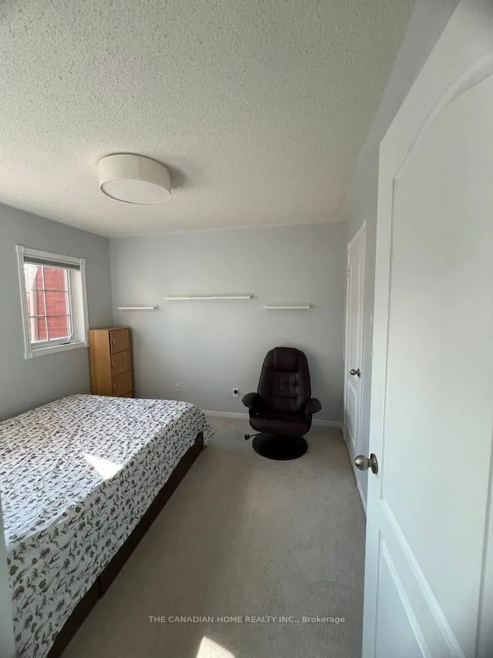 50 Monaco Court W