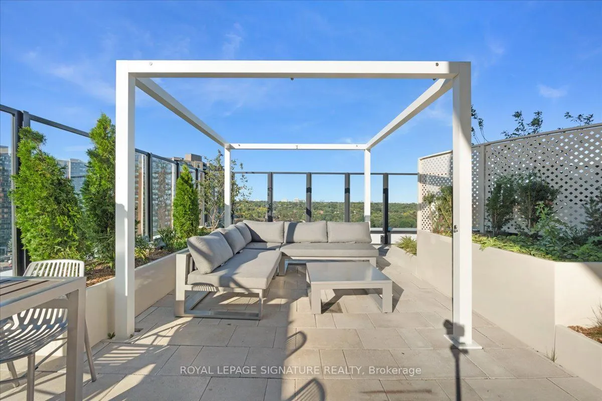 1 Fairview Road E #905
