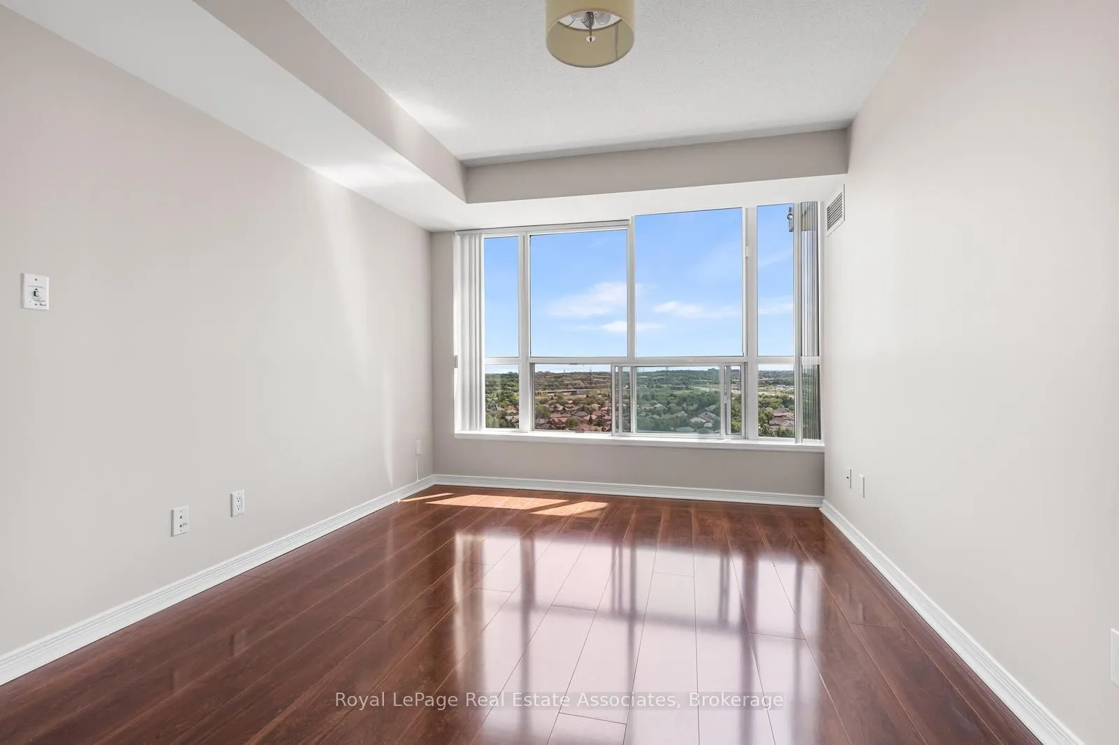 4889 Kimbermount Avenue #1707
