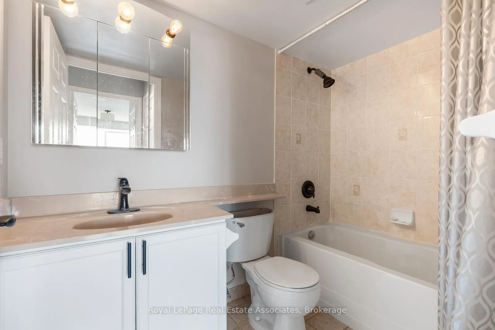4889 Kimbermount Avenue #1707