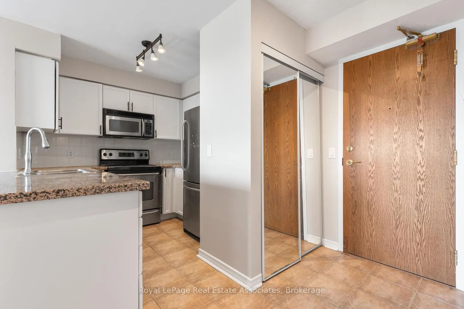4889 Kimbermount Avenue #1707