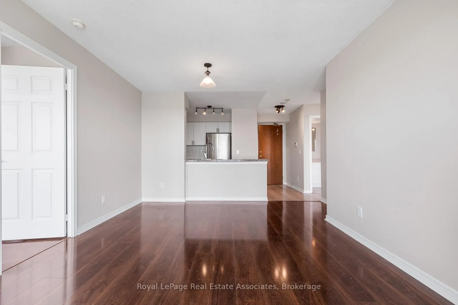 4889 Kimbermount Avenue #1707