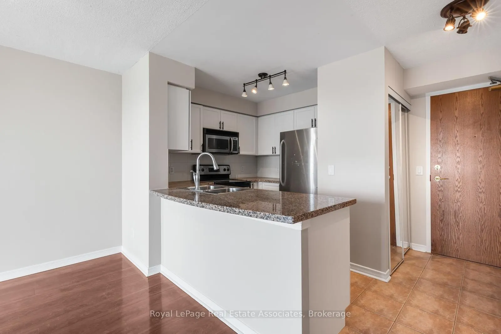 4889 Kimbermount Avenue #1707