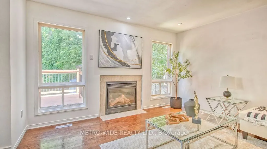 3706 Forest Bluff Crescent