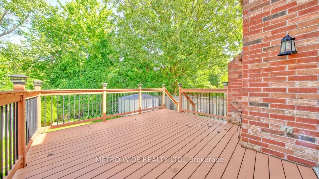 3706 Forest Bluff Crescent