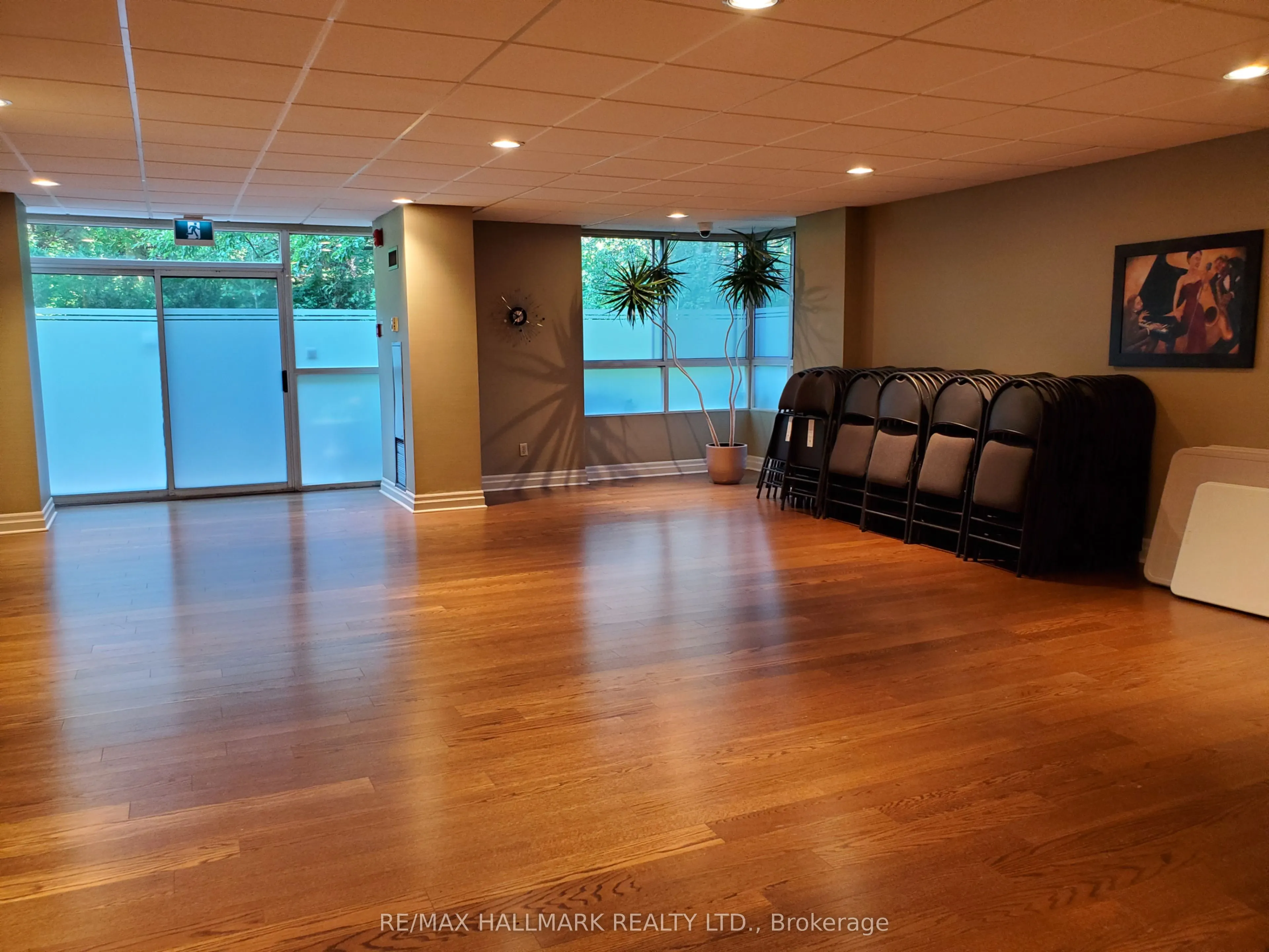 1485 Lakeshore Road E #903