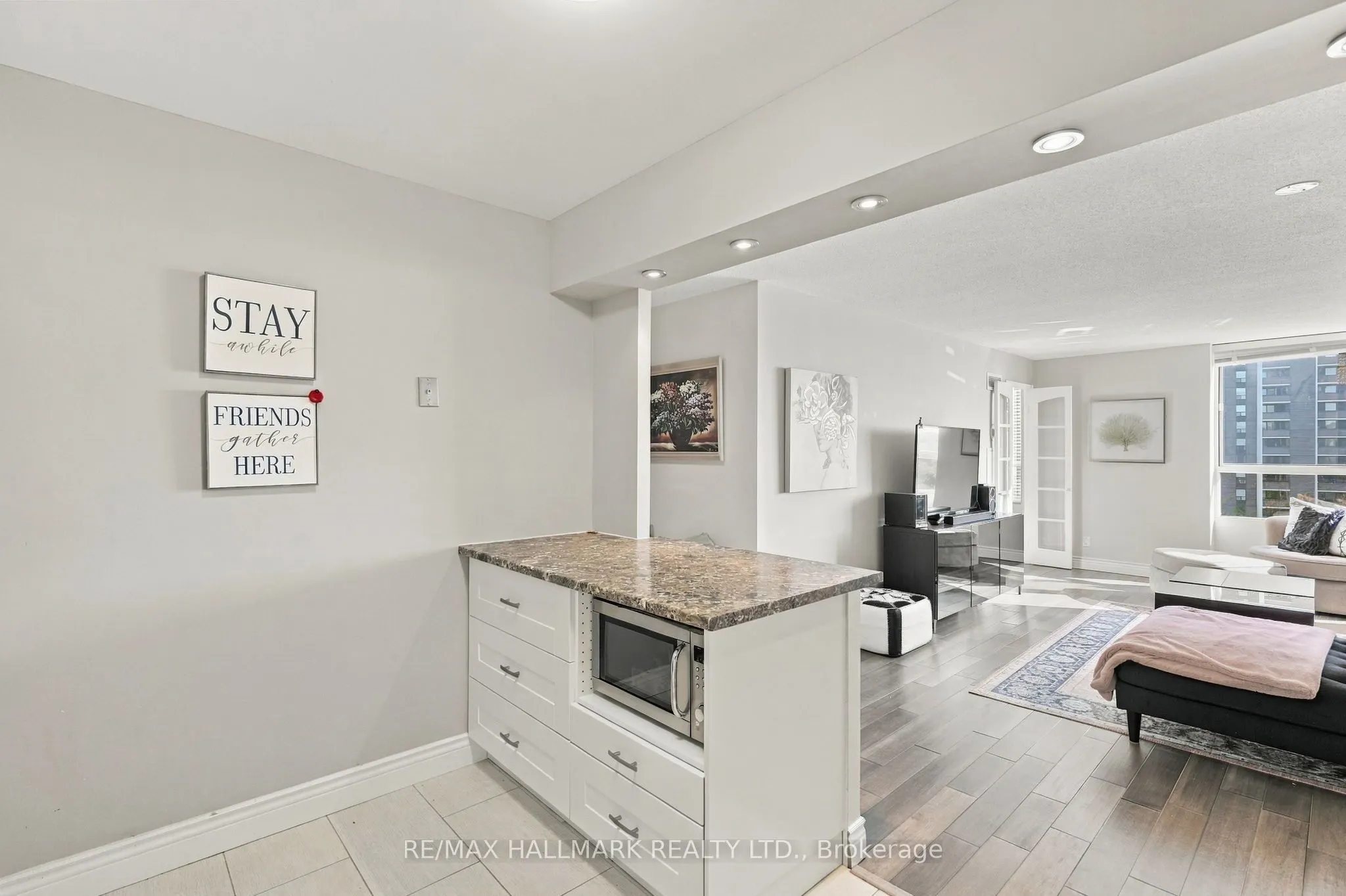 1485 Lakeshore Road E #903