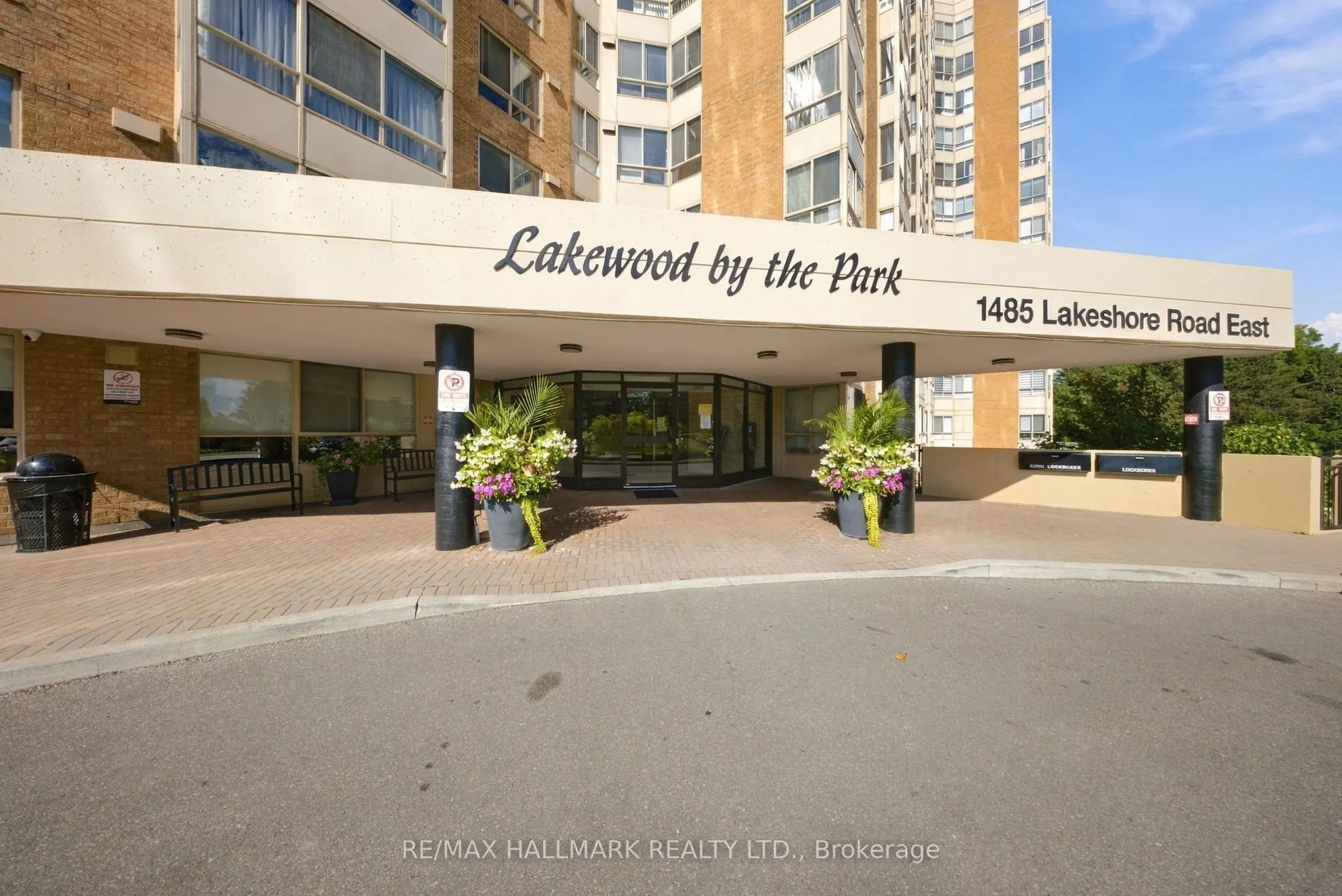 1485 Lakeshore Road E #903
