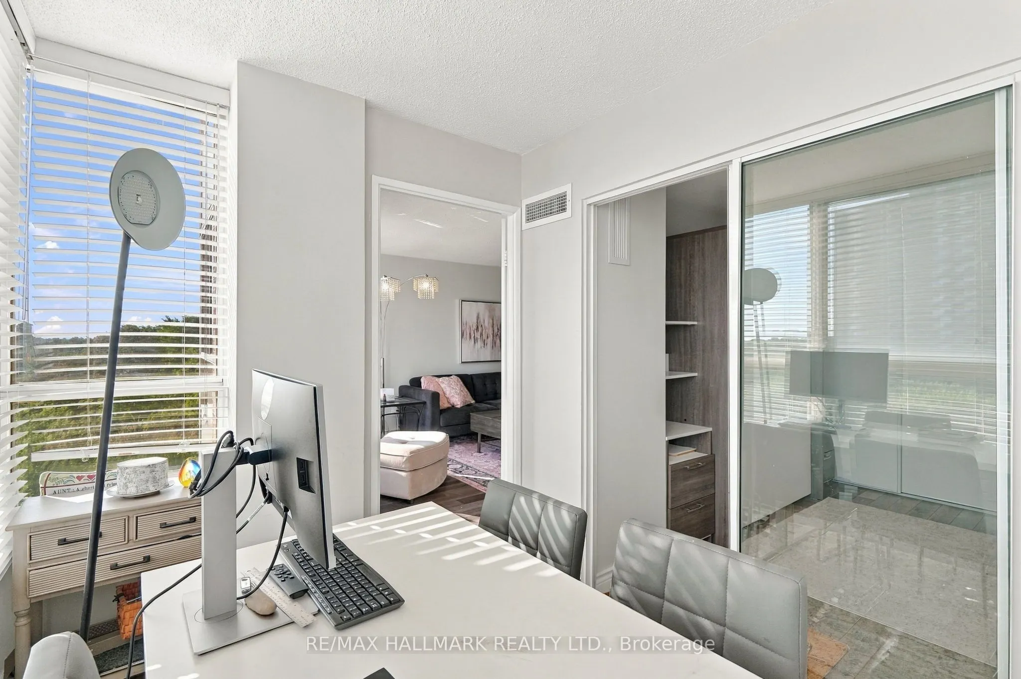 1485 Lakeshore Road E #903