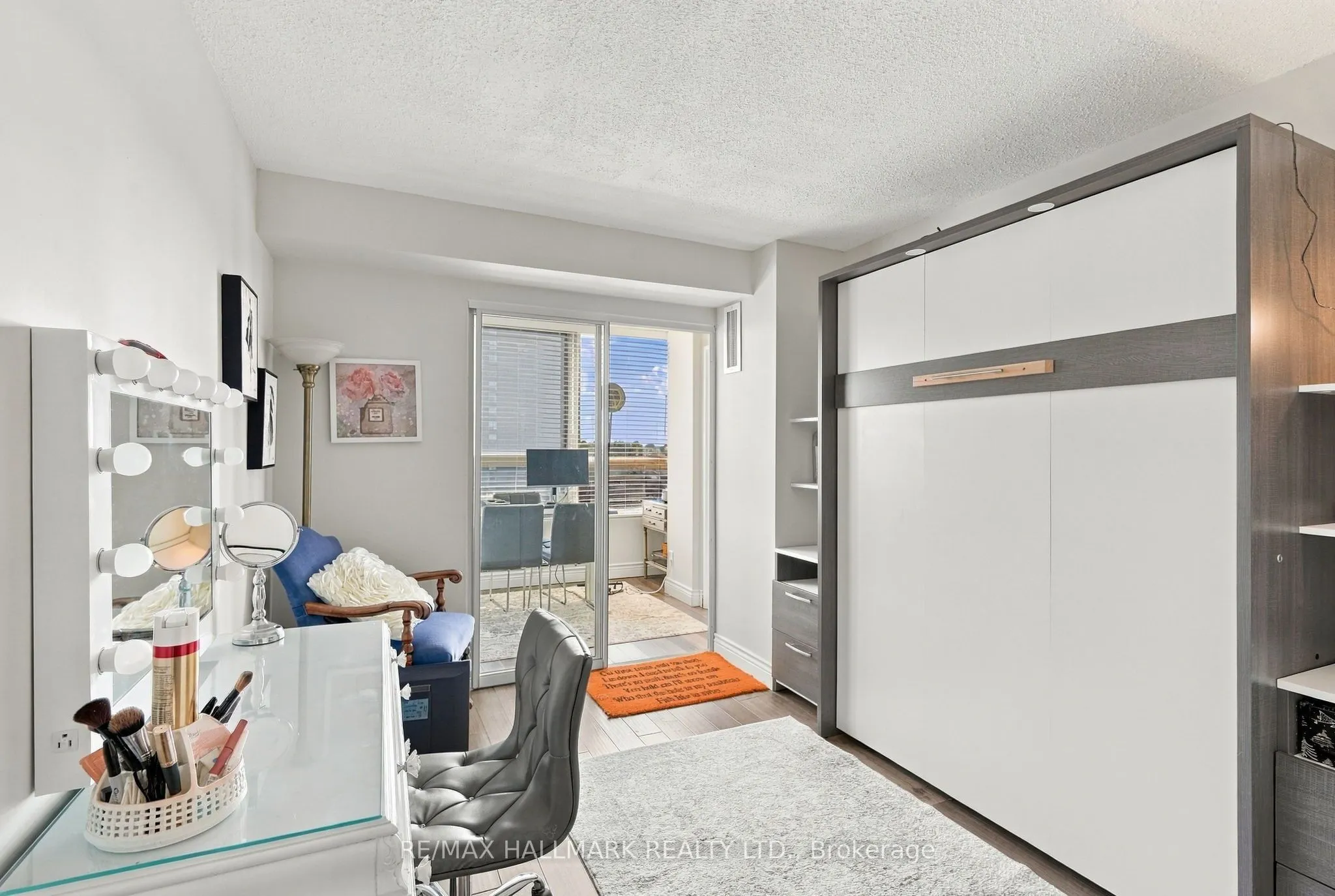 1485 Lakeshore Road E #903