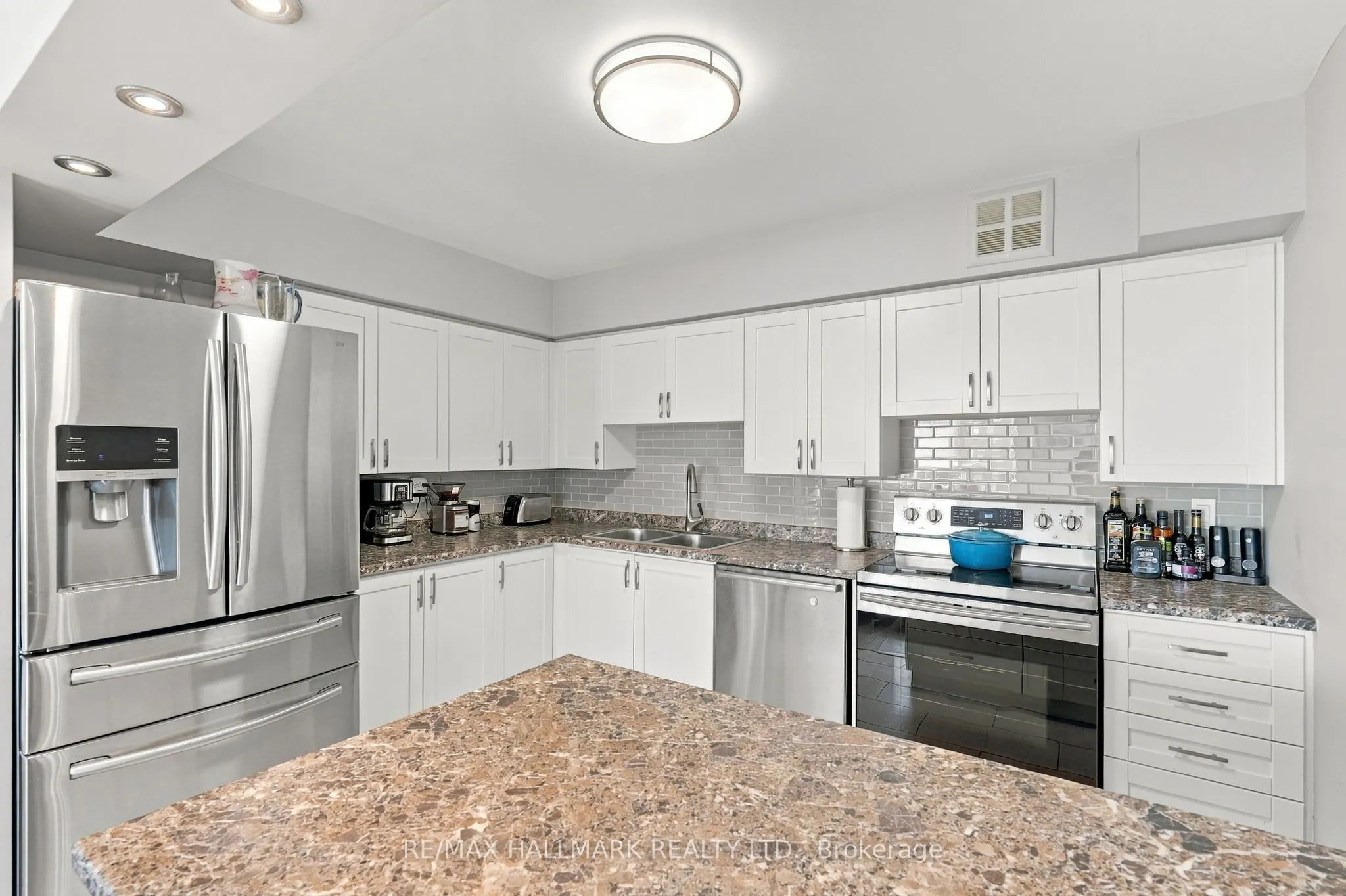 1485 Lakeshore Road E #903