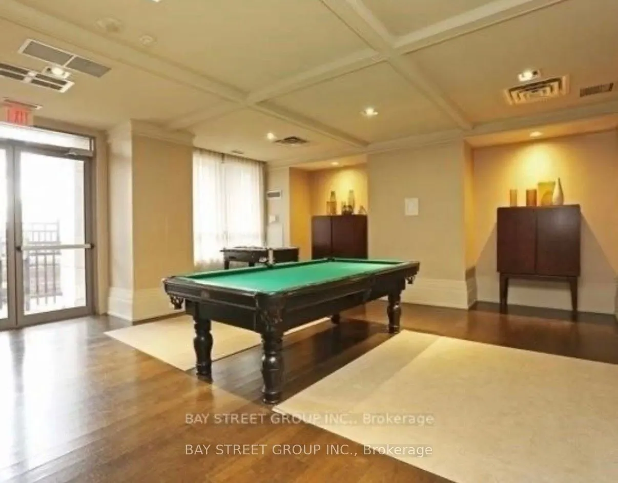 388 Prince Of Wales Drive #907