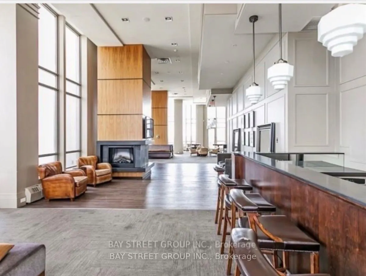 388 Prince Of Wales Drive #907