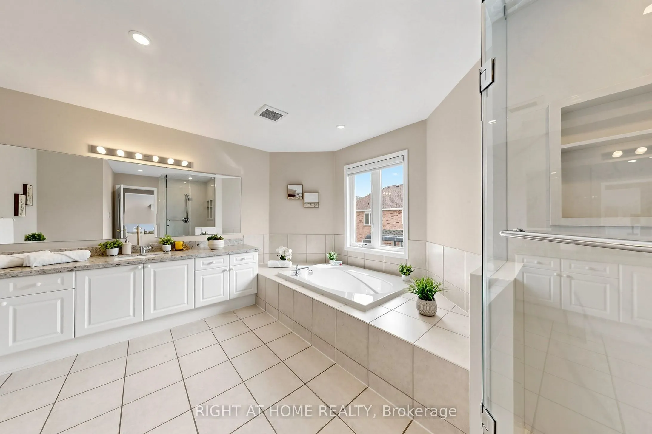 5 Mendoza Drive
