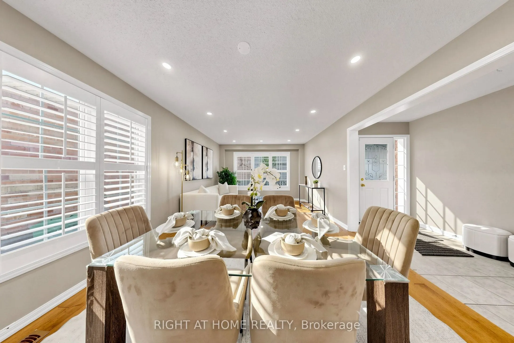 5 Mendoza Drive