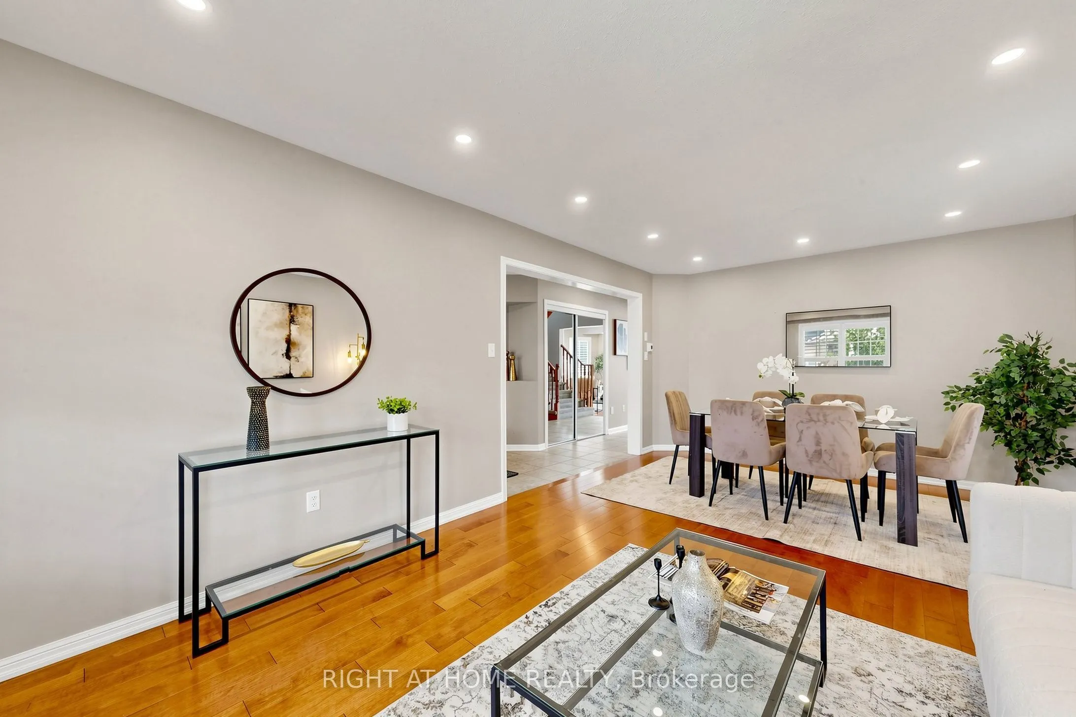 5 Mendoza Drive