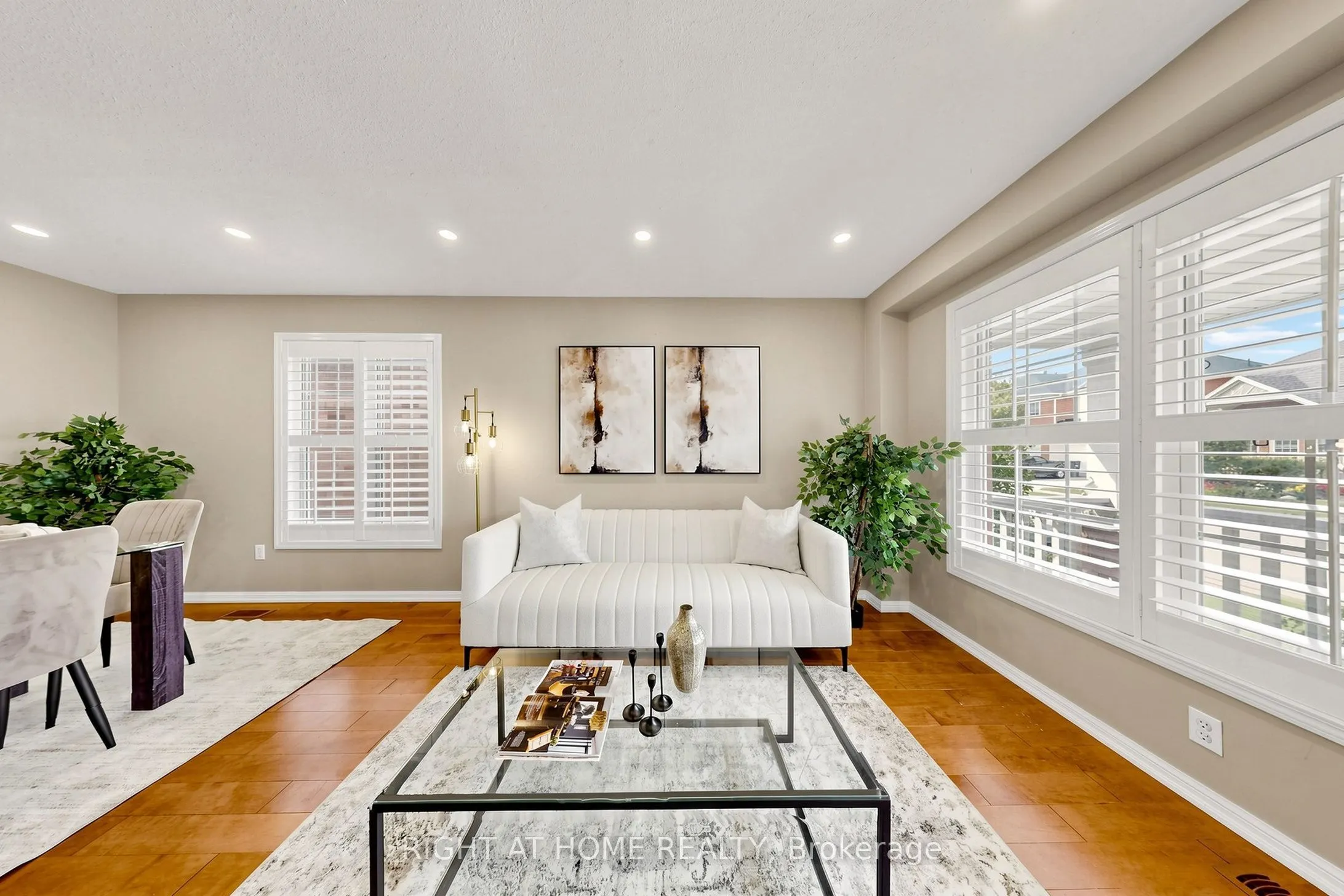 5 Mendoza Drive