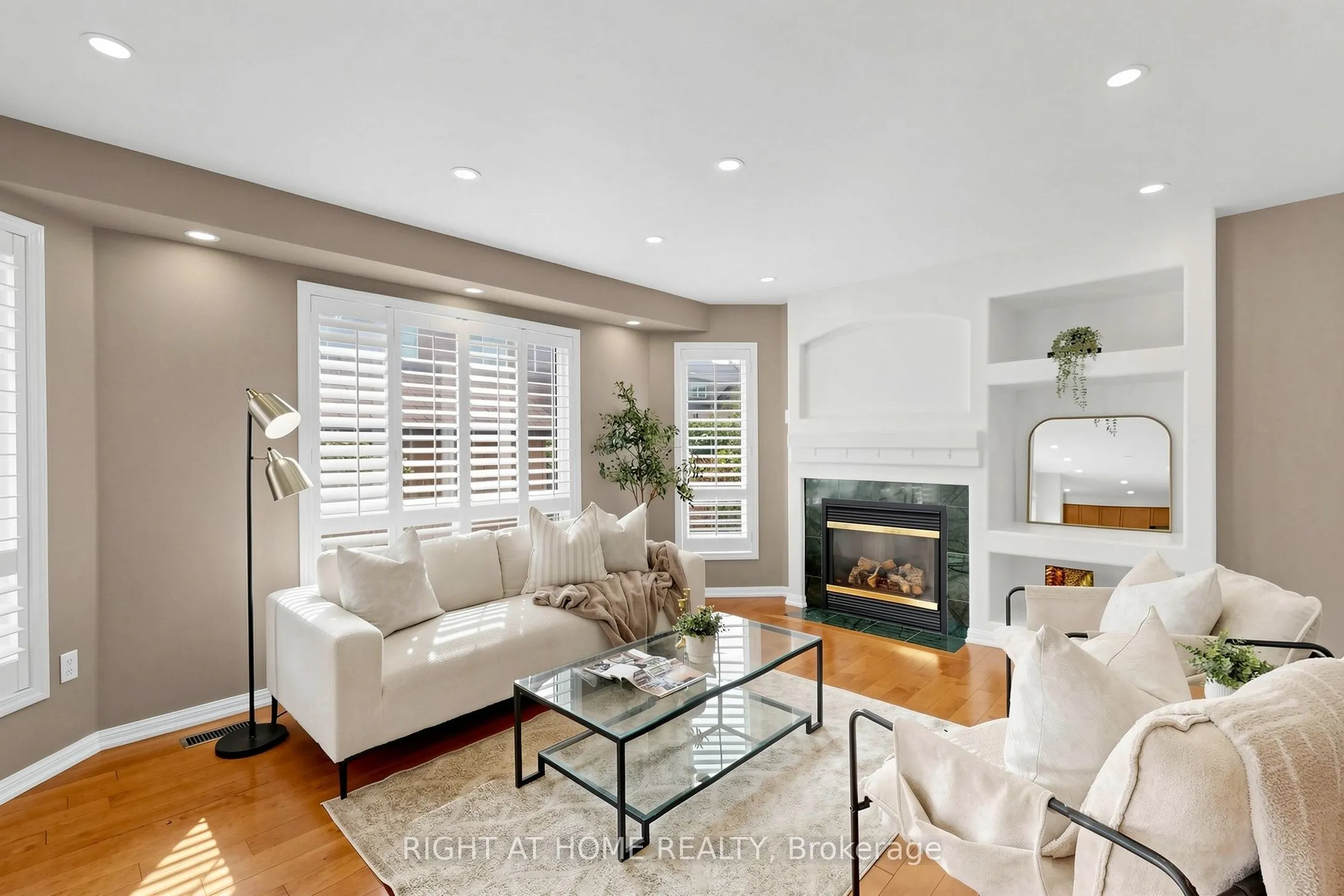 5 Mendoza Drive