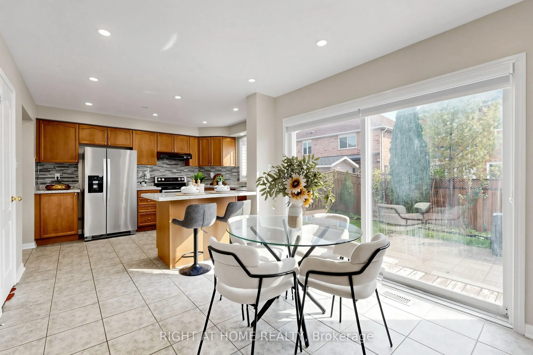 5 Mendoza Drive