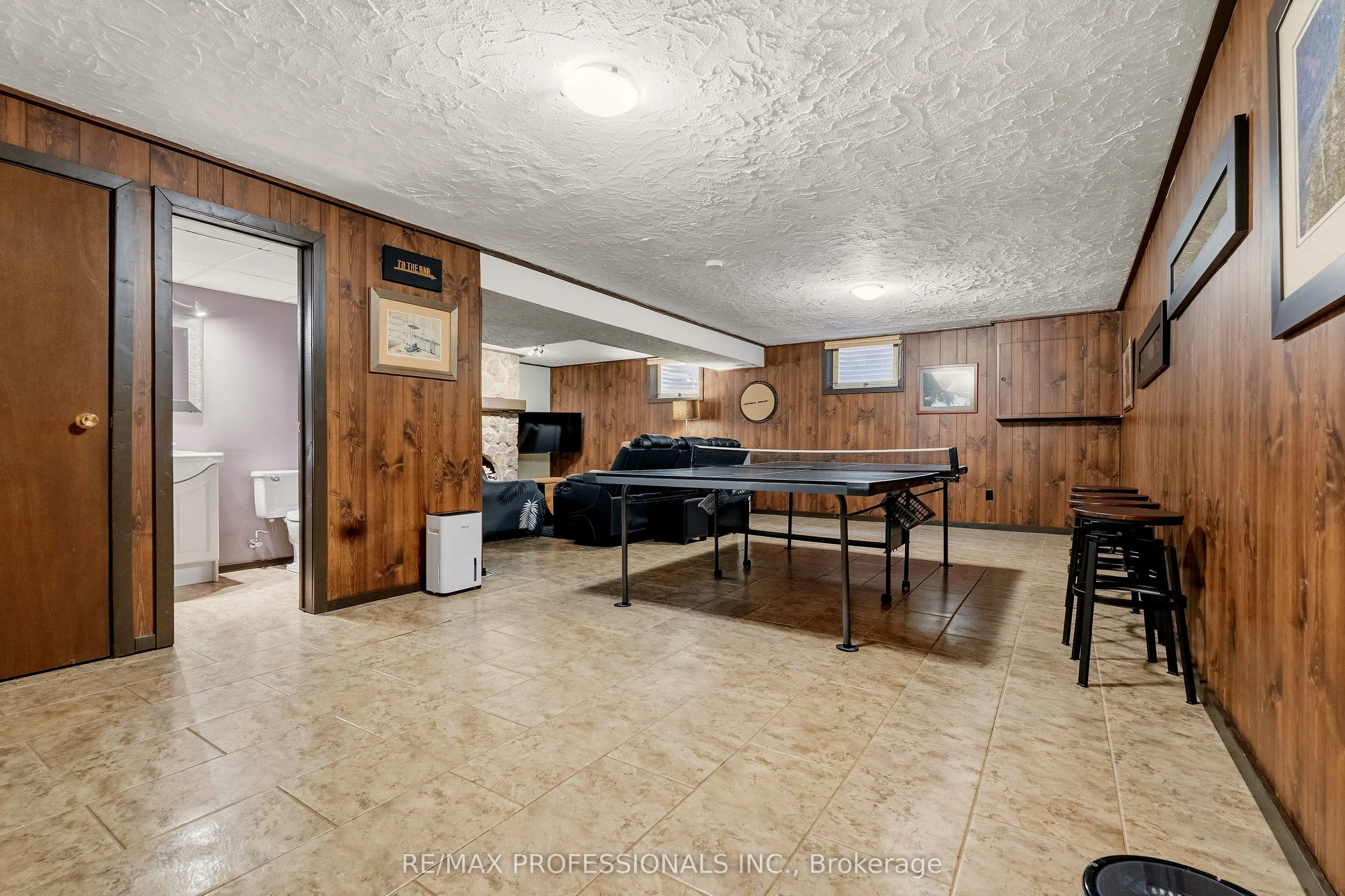 6888 Barrisdale Drive