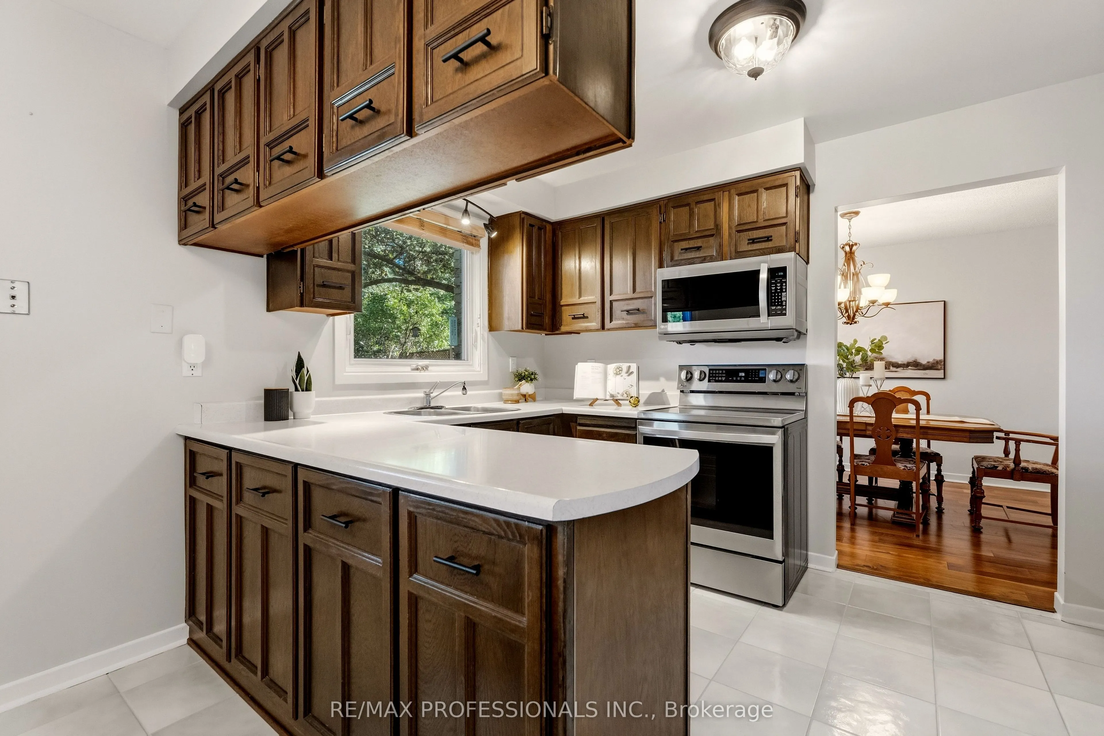 6888 Barrisdale Drive