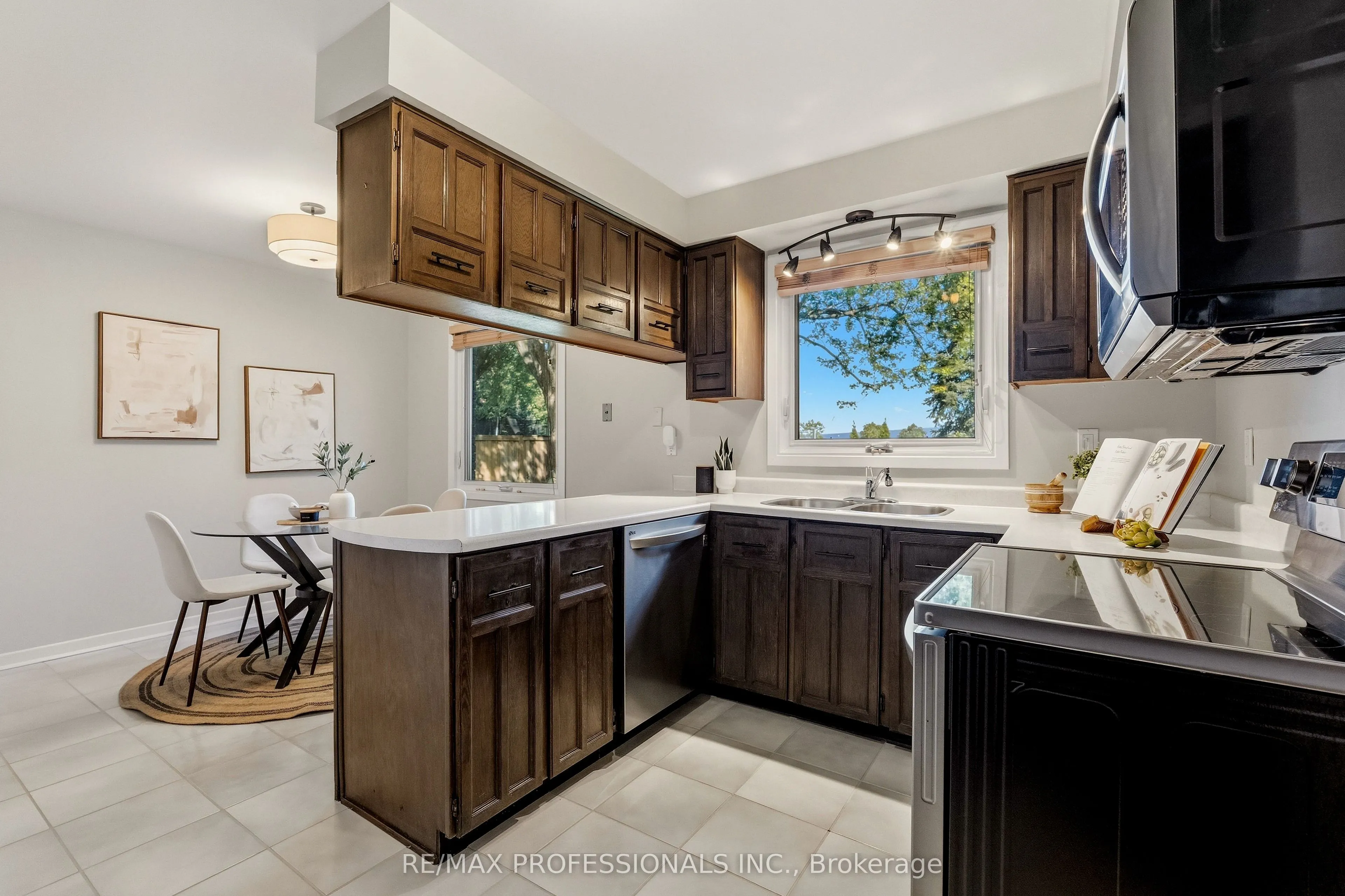 6888 Barrisdale Drive