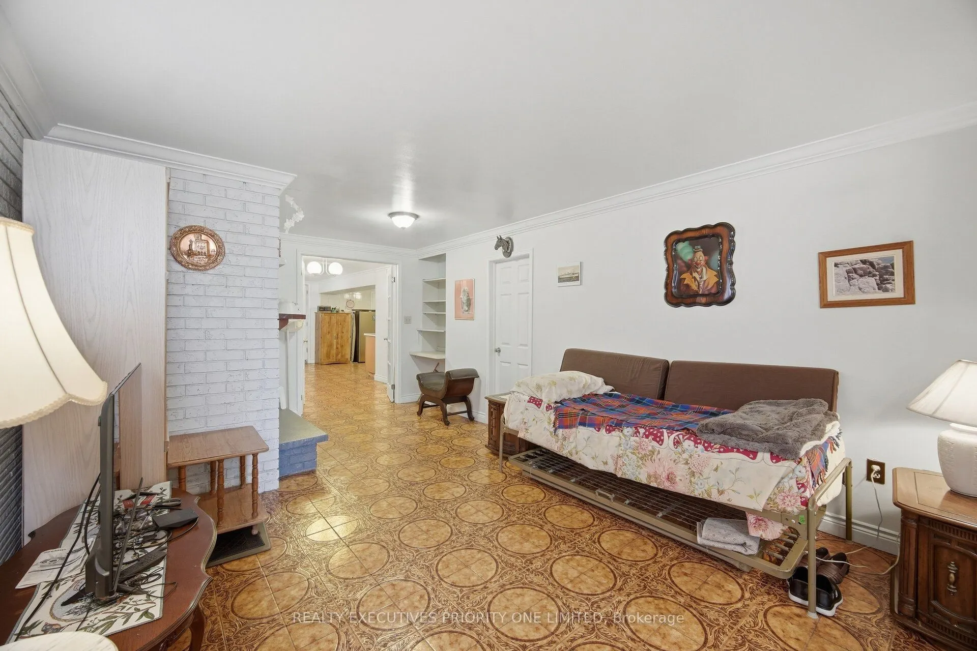 43 Elana Drive