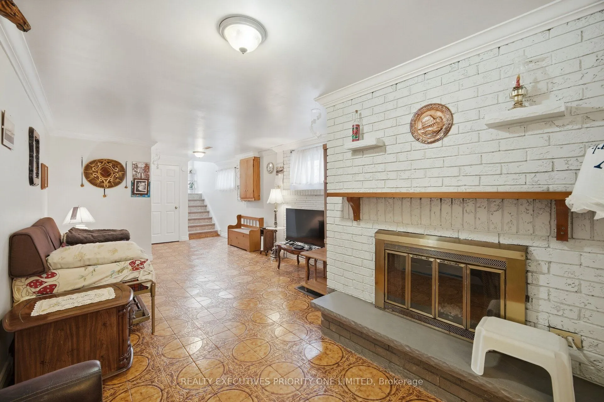 43 Elana Drive