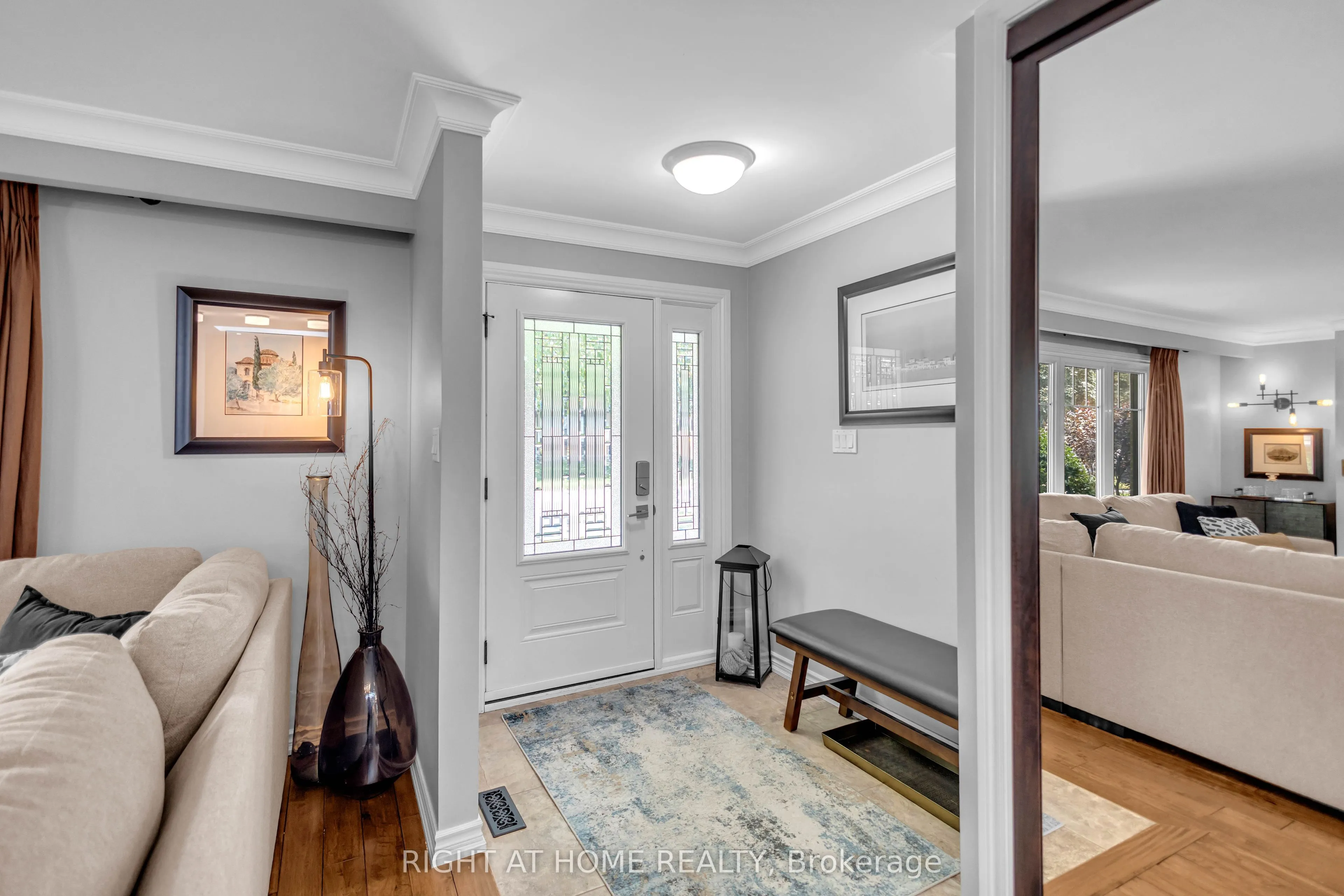 1432 Dewbourne Crescent