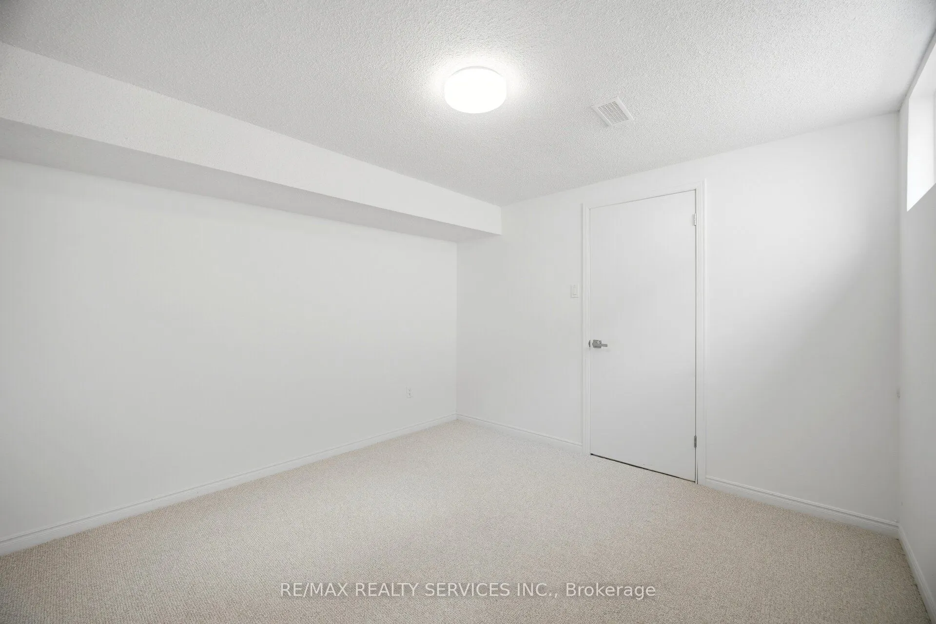 33 Hesp Drive