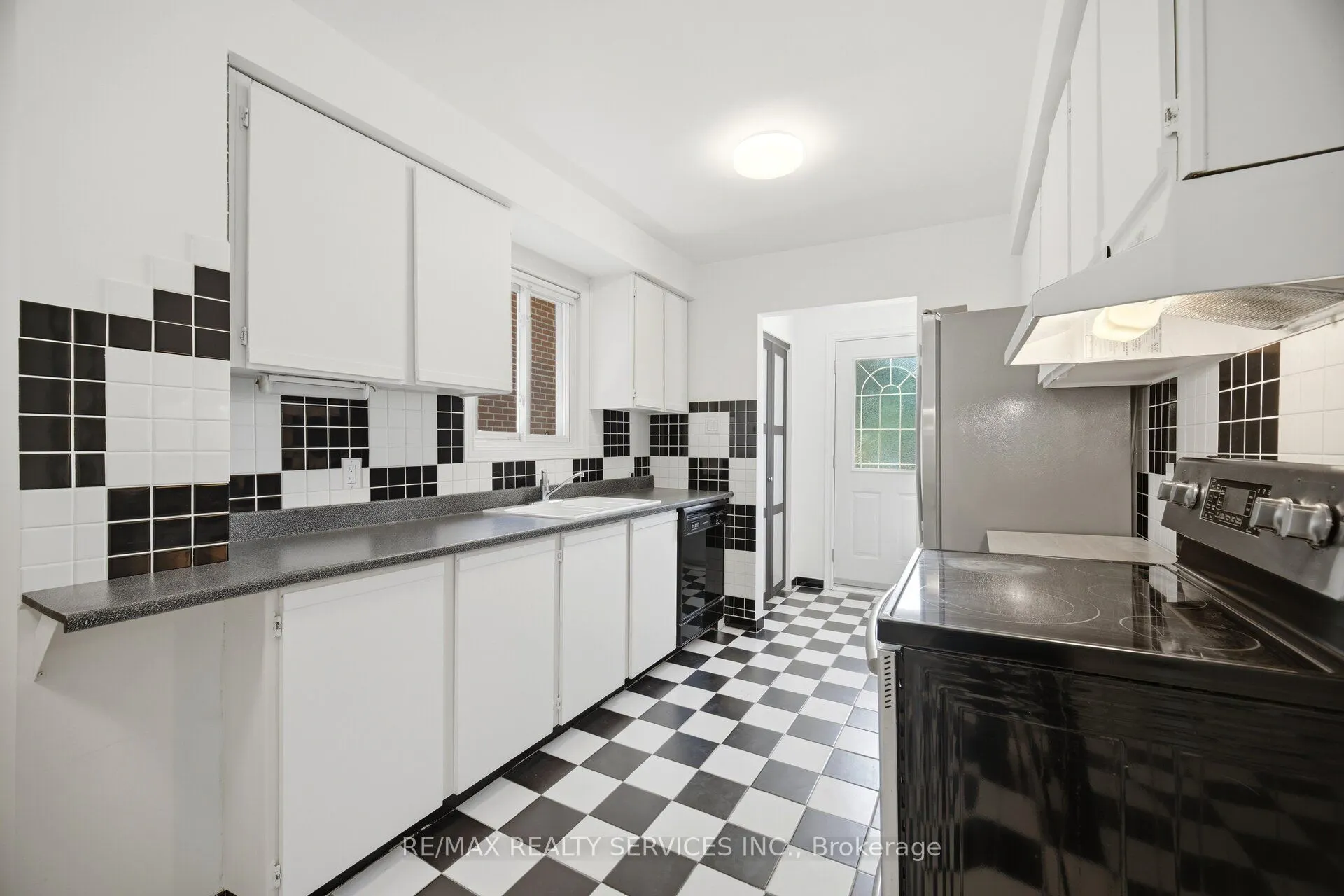 33 Hesp Drive
