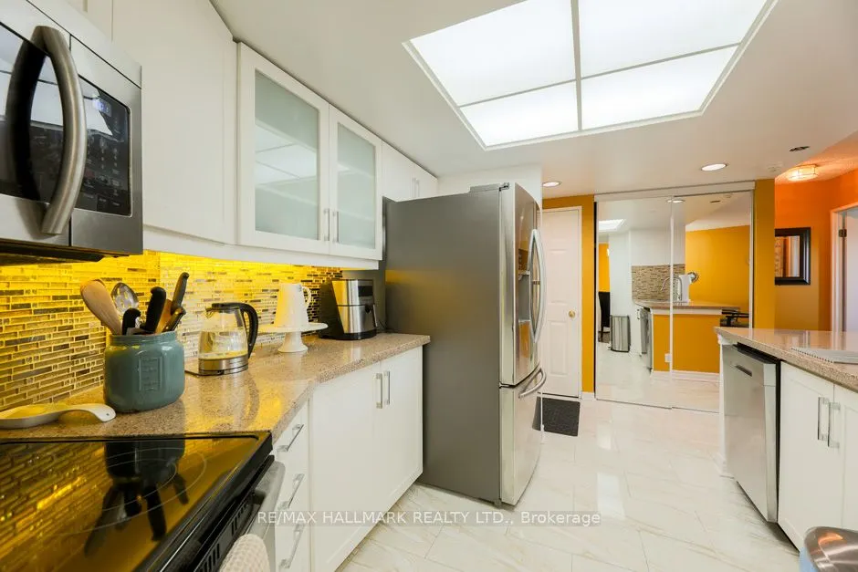 6 Humberline Drive #218