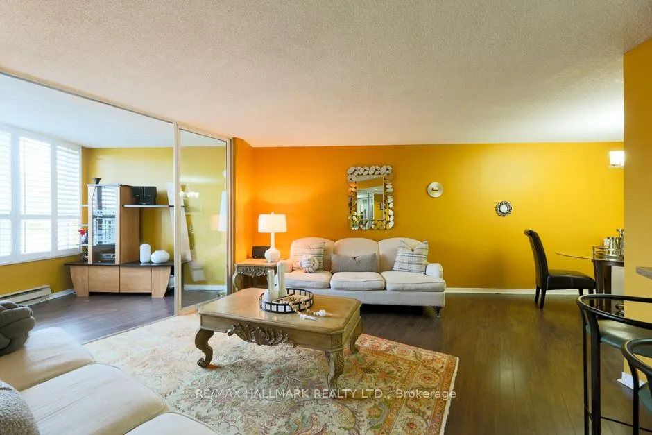 6 Humberline Drive #218